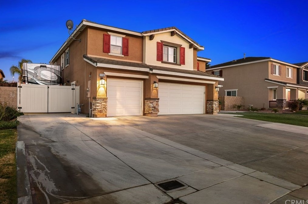 9186 Santa Barbara Dr, Riverside, CA 92508