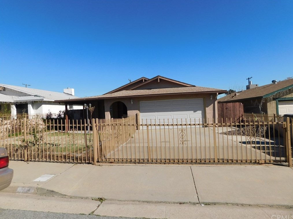 1294 N Blanchard St, Banning, CA 92220