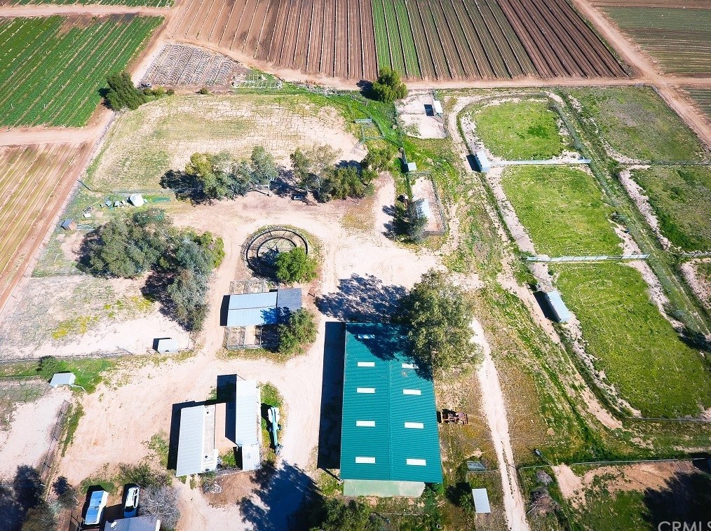 39170 Diamond Valley Rd, Hemet, CA 92543-9620