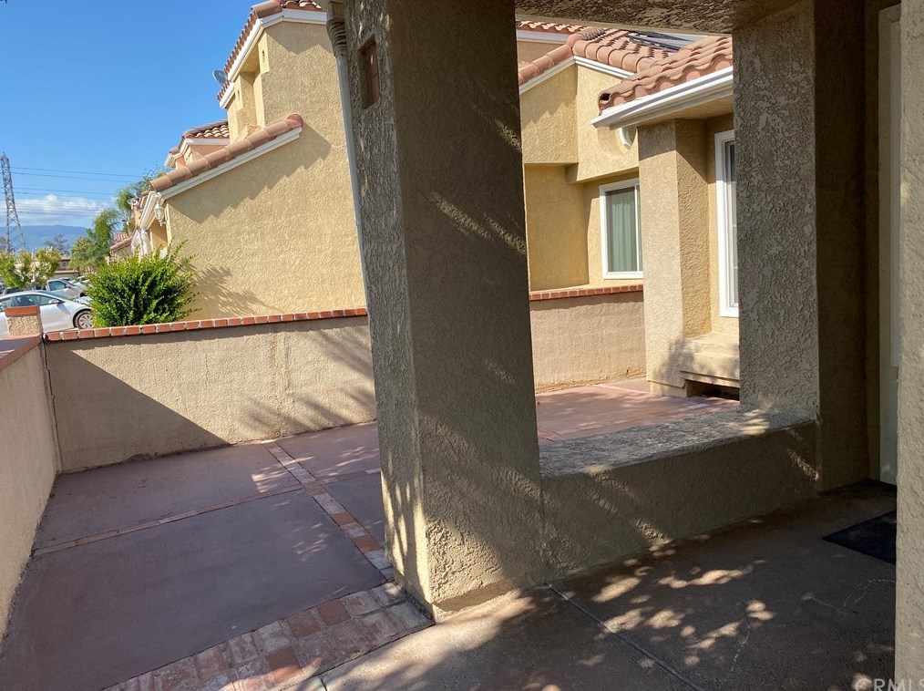 11479 Winery Dr, Fontana, CA 92337-2773