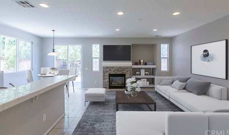 14166 Blackstone St, Hesperia, CA 92345-9102
