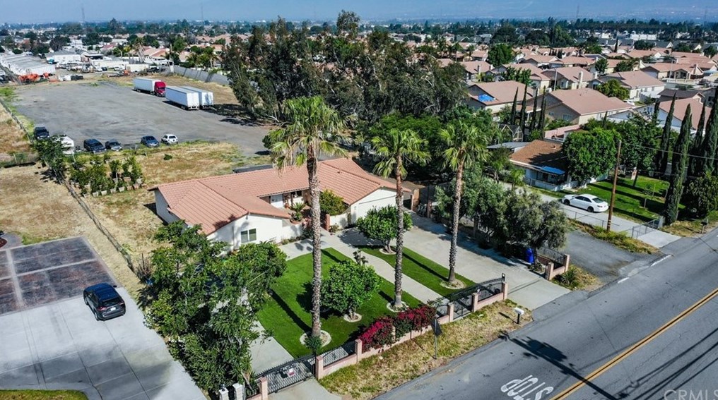 8430 Calabash Ave, Fontana, CA 92335-0294