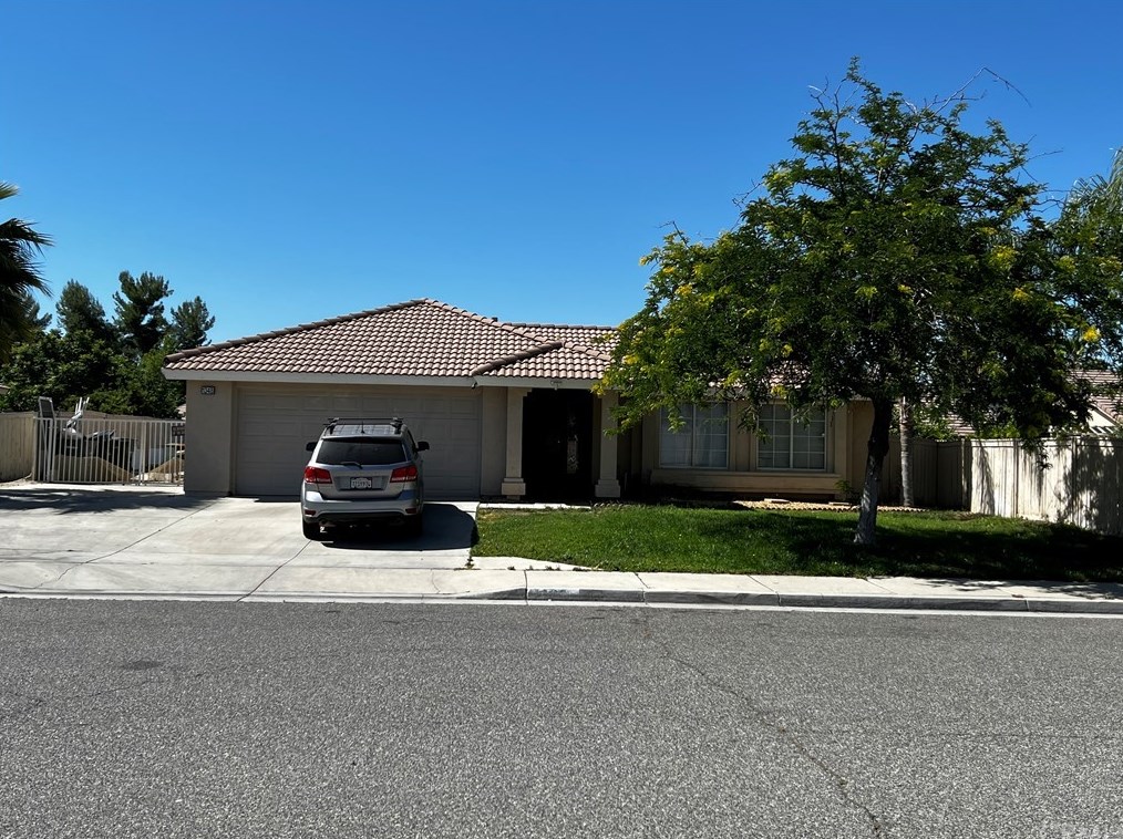 1348 Da Vinci Dr, San Jacinto, CA 92583