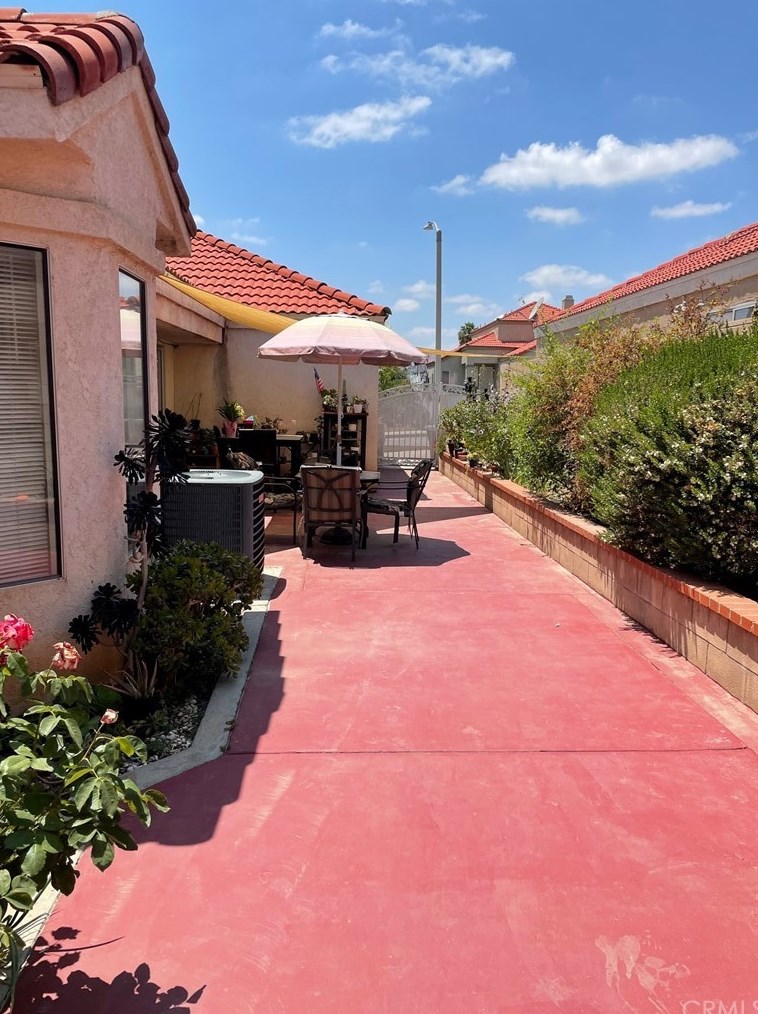 11852 Villa Hermosa, Moreno Valley, CA 92557-6514