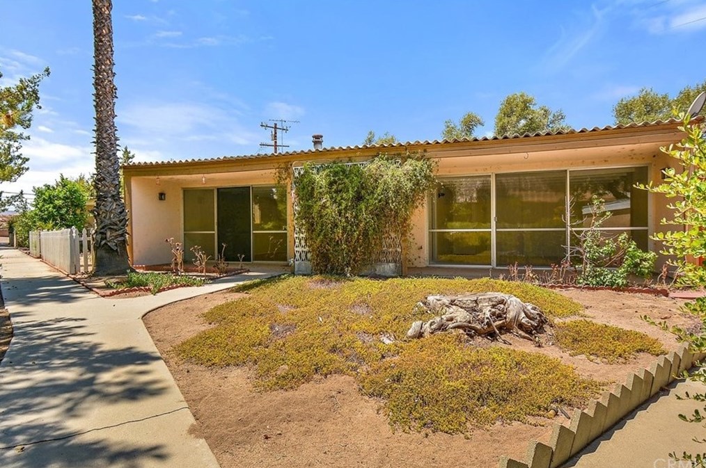 606 Gibbel Rd, Hemet, CA 92543-9700