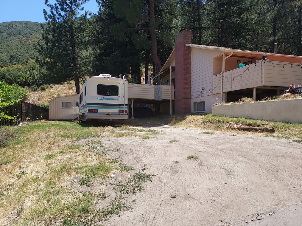 13833 Hazel Dr, Lytle Creek CA  92358 exterior