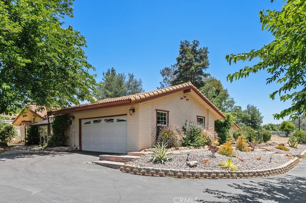 27042 Cool Water Ranch Rd, Valley Center, CA 92082