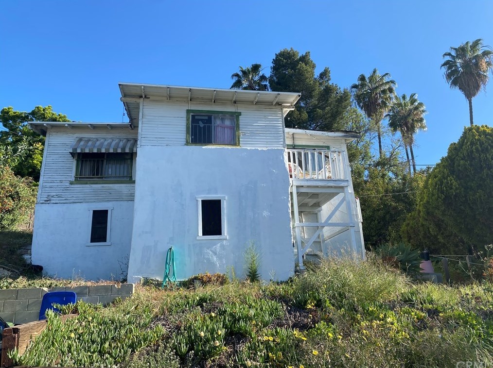 3658 Roseview Ave, Los Angeles, CA 90065-1738