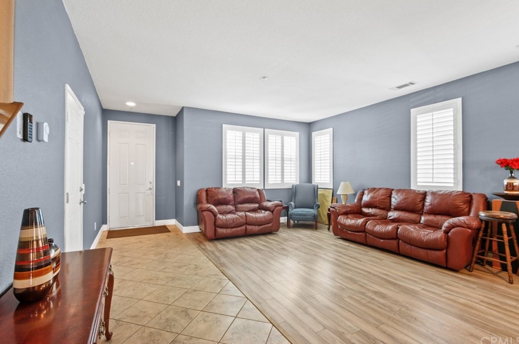 7450 Sultana Ave, Fontana, CA 92336-0734