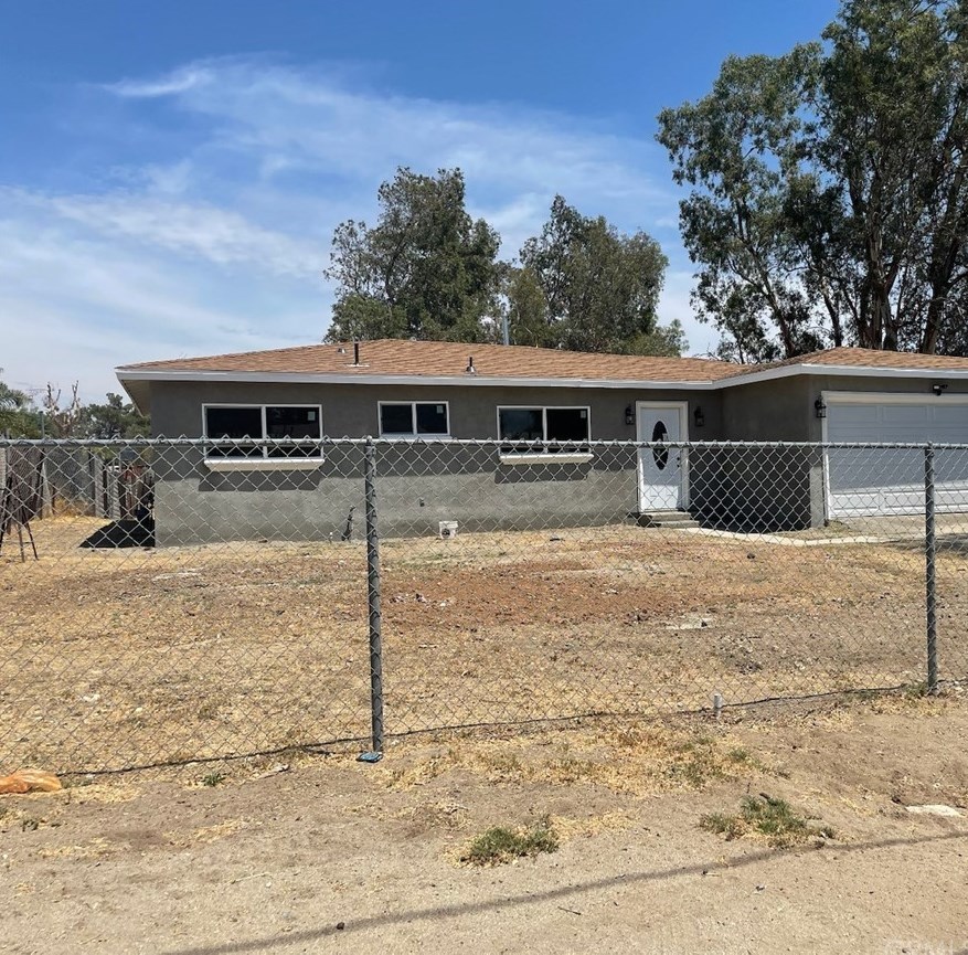 9899 Carob Ave, Fontana, CA 92335-6306