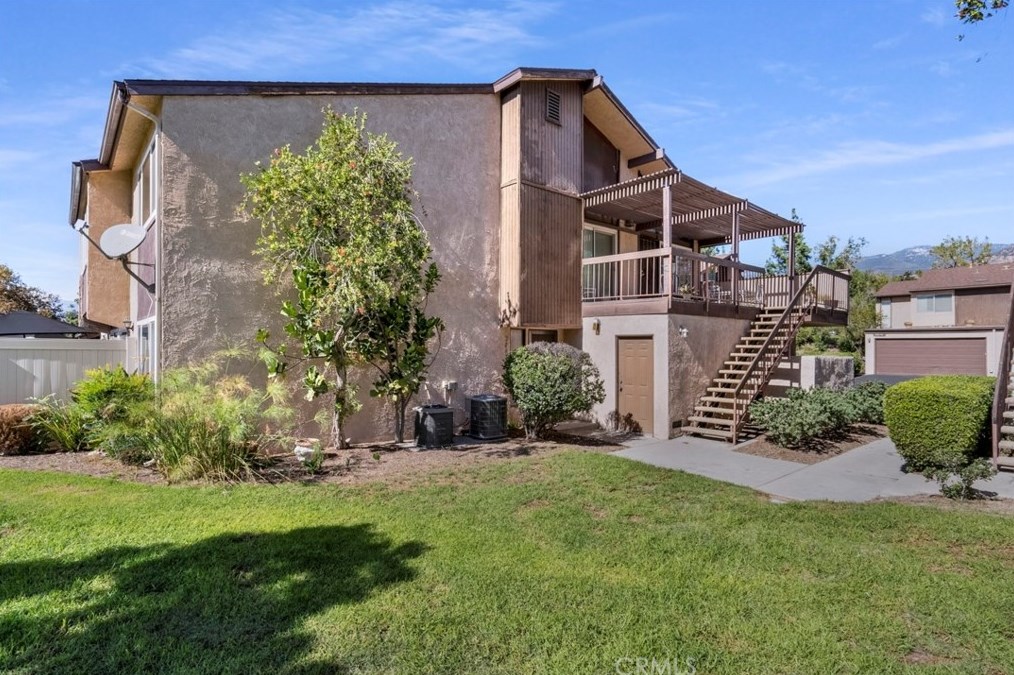2065 Locust Ct, San Bernardino, CA 92404
