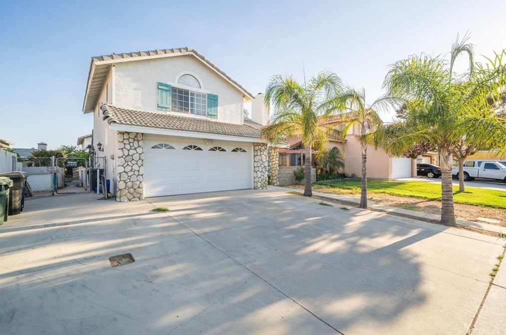 17021 Fern St, Fontana, CA 92336-3222