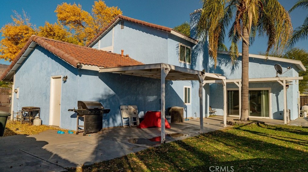 922 Clover St, San Jacinto, CA 92582