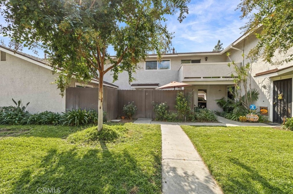 3089 Gladstone St, Pomona, CA 91767-1622
