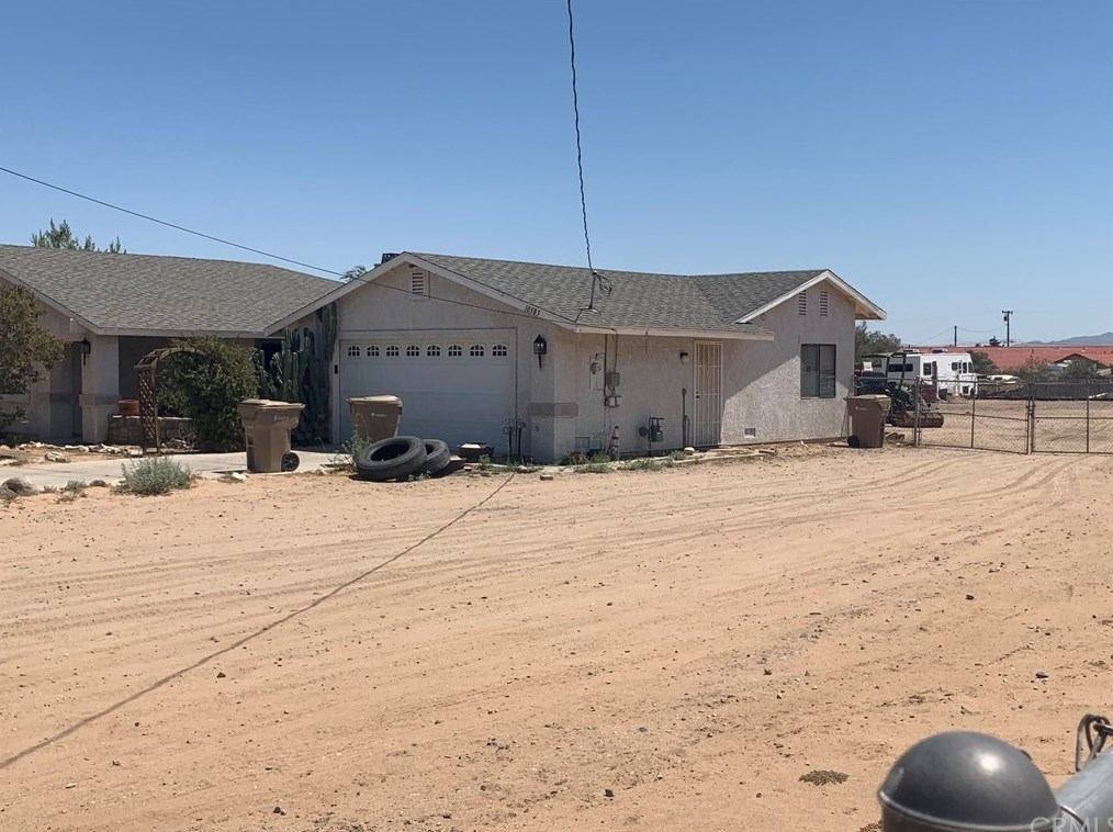 10585 9th Ave, Hesperia, CA 92345-2609