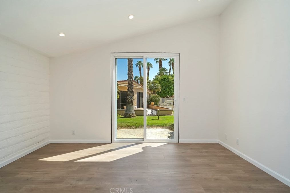 68741 Calle Espejo, Cathedral City CA  92234-7105 exterior