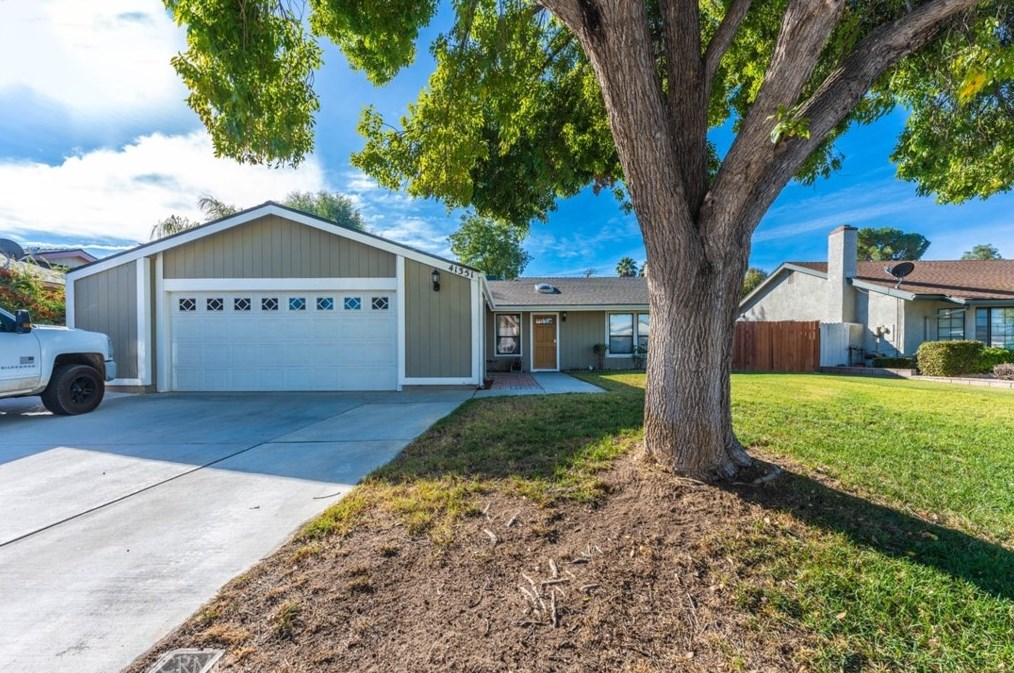 41351 Shadow Palm Way, Hemet, CA 92544-8282