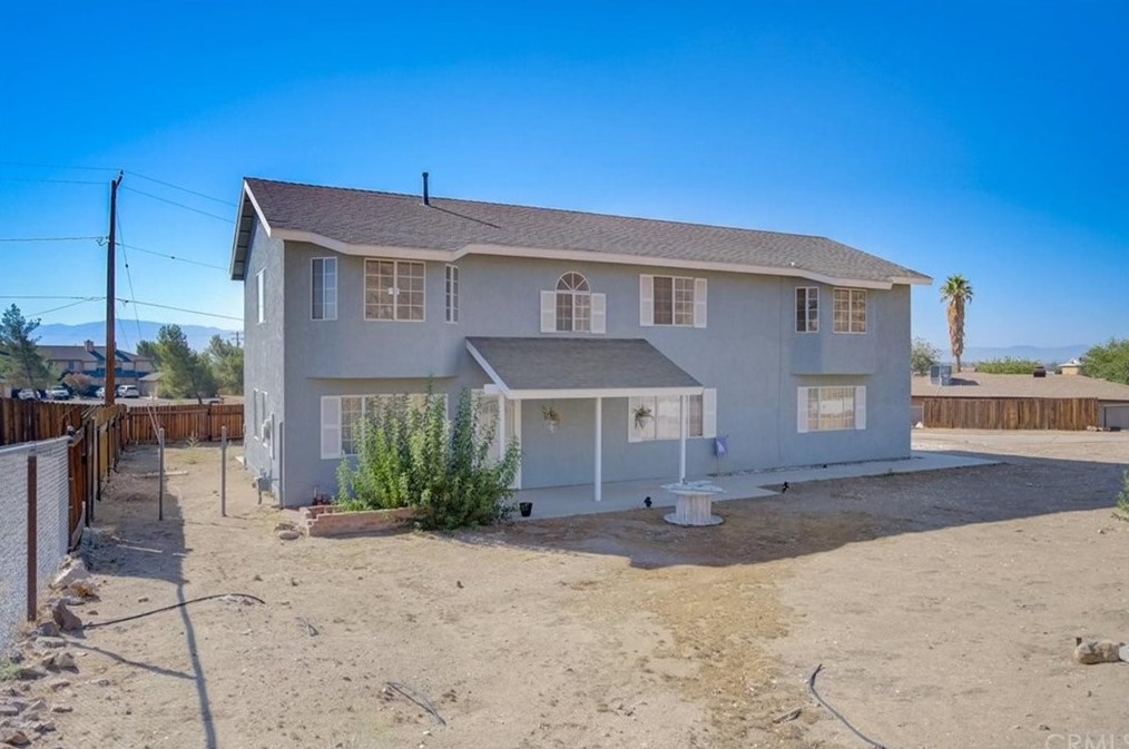 15993 Rancherias Rd, Apple Valley, CA 92307-2715