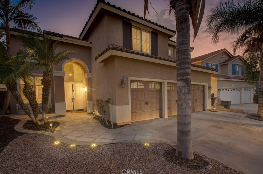 1018 Mountain Grove Ln, Corona, CA 92881-8676