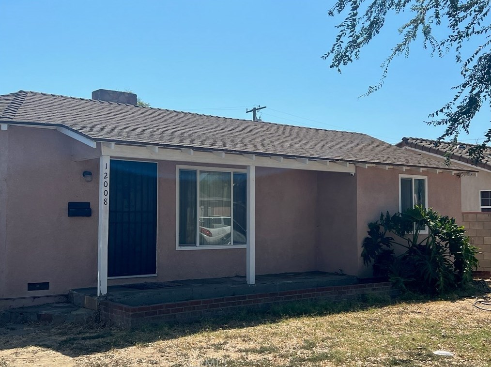 12008 Muriel Dr, Lynwood, CA 90262