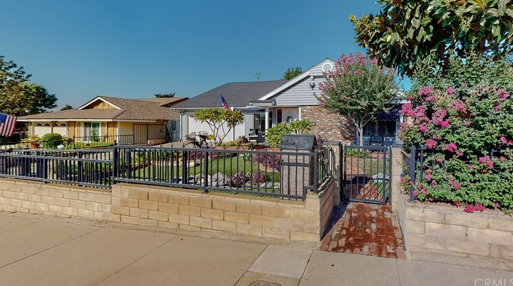 2888 Bangor Ave, Highland, CA 92346-1824