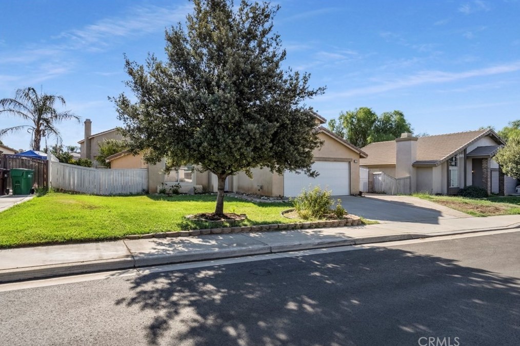 926 Hardwick Ave, Beaumont, CA 92223
