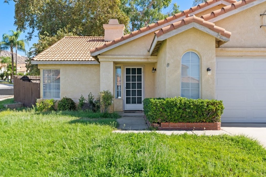 23596 Tarara Dr, Moreno Valley, CA 92557-3955
