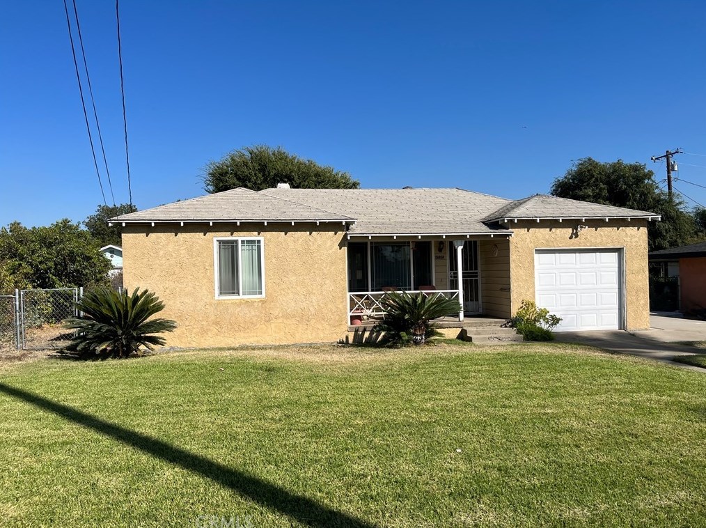 9595 Tamarind Ave, Fontana, CA 92335-5962