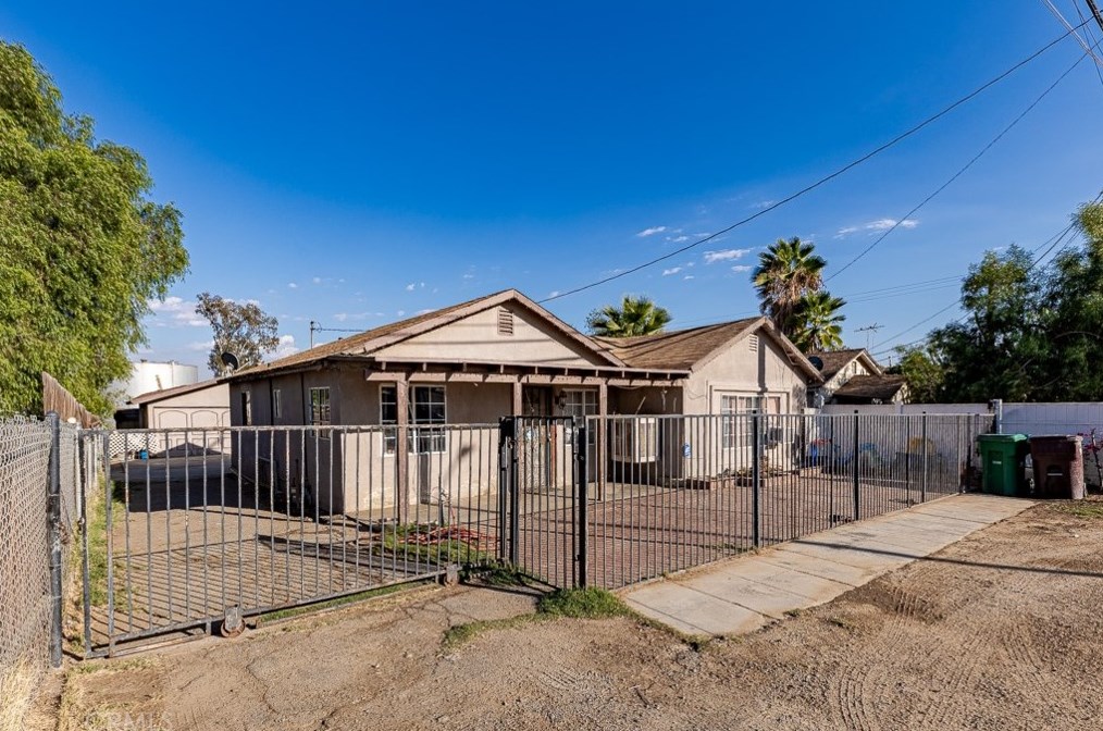 13152 Edgemont St, Moreno Valley, CA 92553-8041