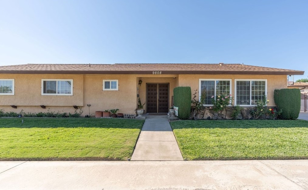 9808 Encina Ave, Bloomington, CA 92316