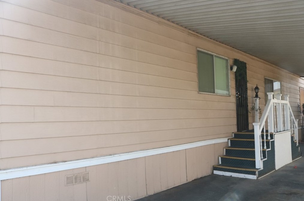 350 S Willow Ave #81, Rialto, CA 92376