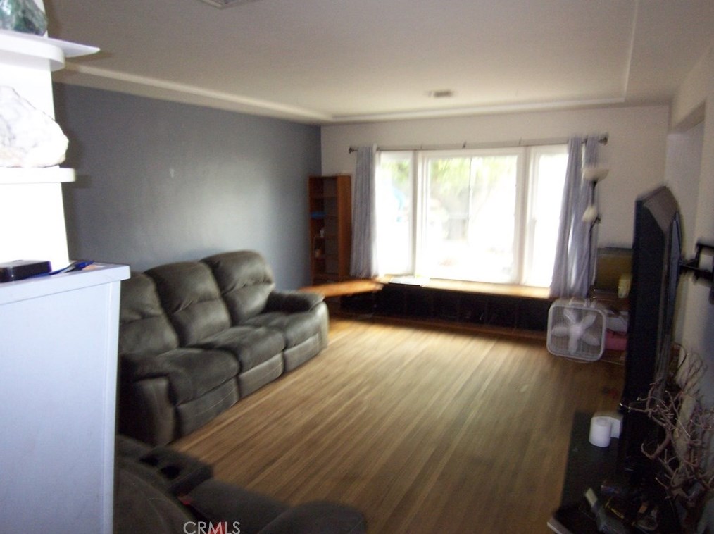 4785 N Mountain View Ave, San Bernardino, CA 92407