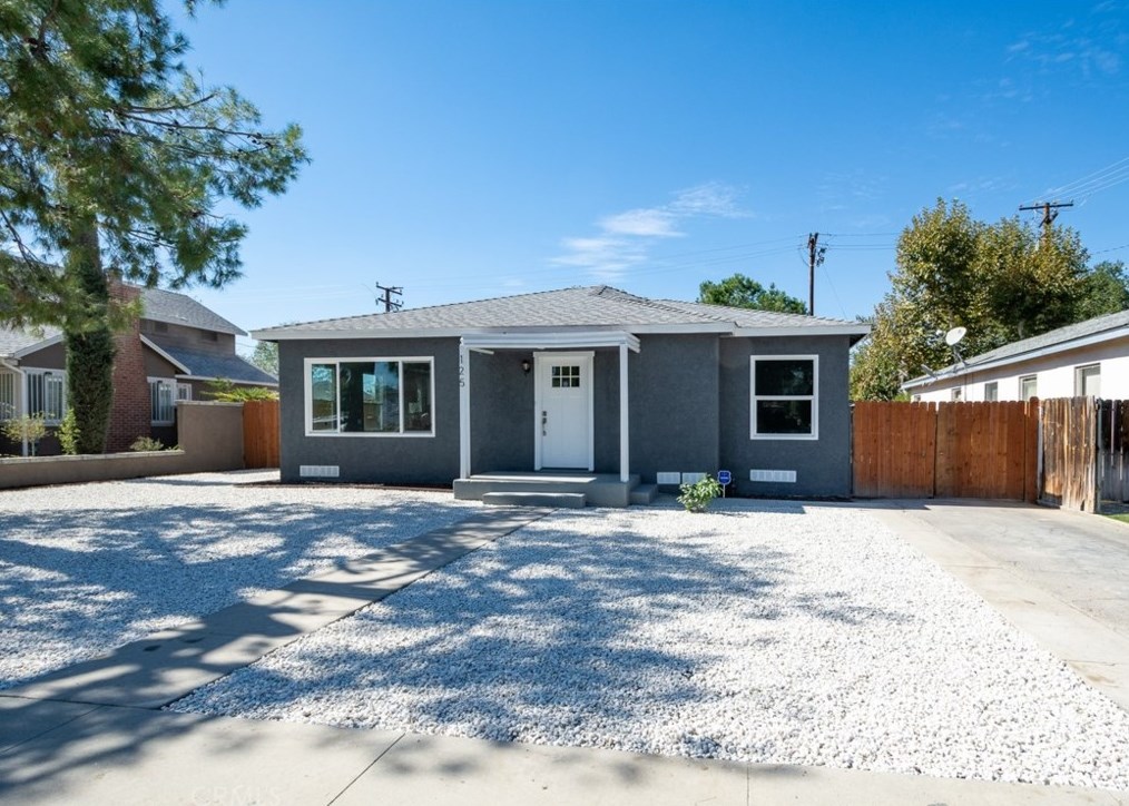 125 Taylor St, Hemet, CA 92543-4429