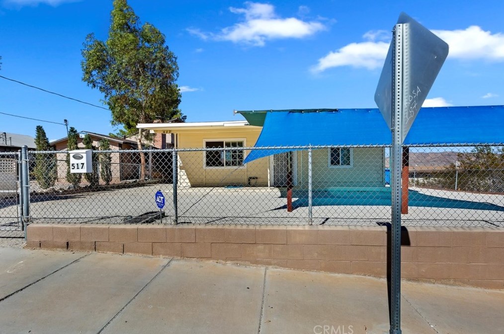 517 Pioneer St, Barstow, CA 92311-2929
