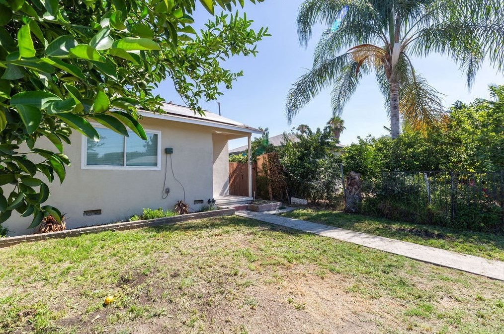 1140 Chestnut St, San Bernardino, CA 92410