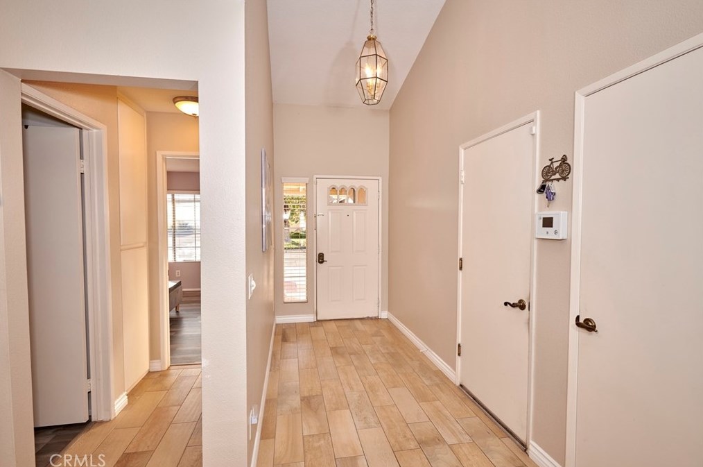 1058 Bay Hill Rd, Banning, CA 92220-5111