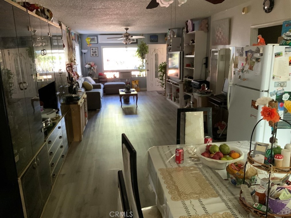 13080 Desmond St, Los Angeles CA  91331-1025 exterior