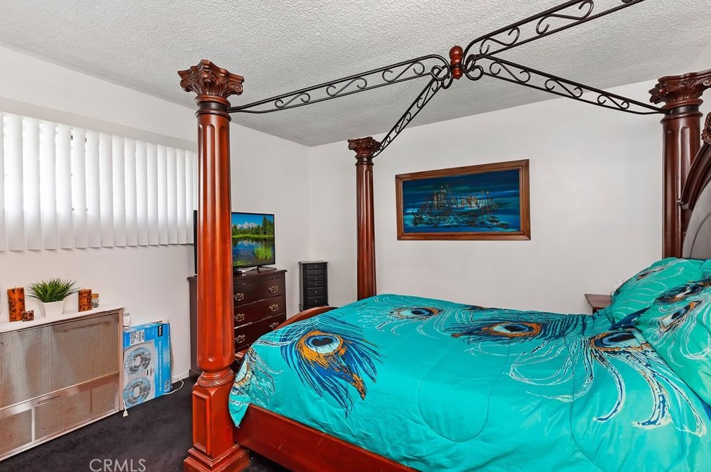 1237 62 St, Los Angeles CA  90001-1306 exterior