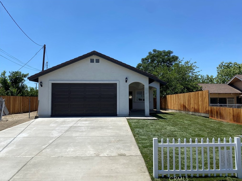 466 De Anza Dr, San Jacinto, CA 92583