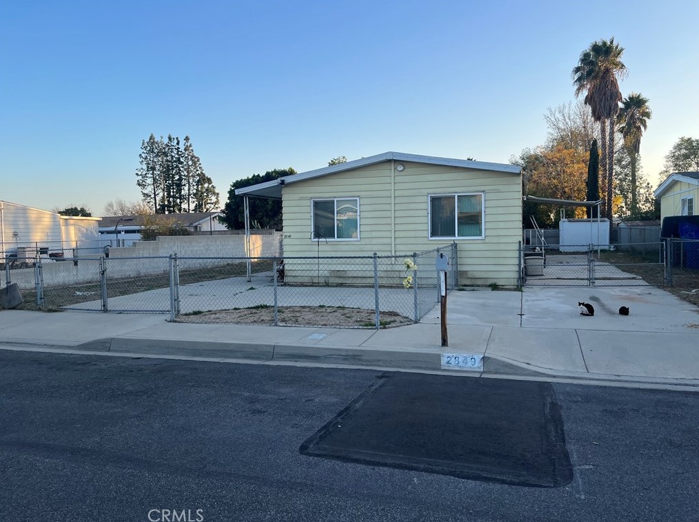 2849 W Walnut St, Rialto, CA 92376