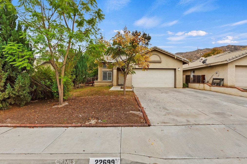 22699 Mountain View Rd, Moreno Valley CA  92557-2647 exterior