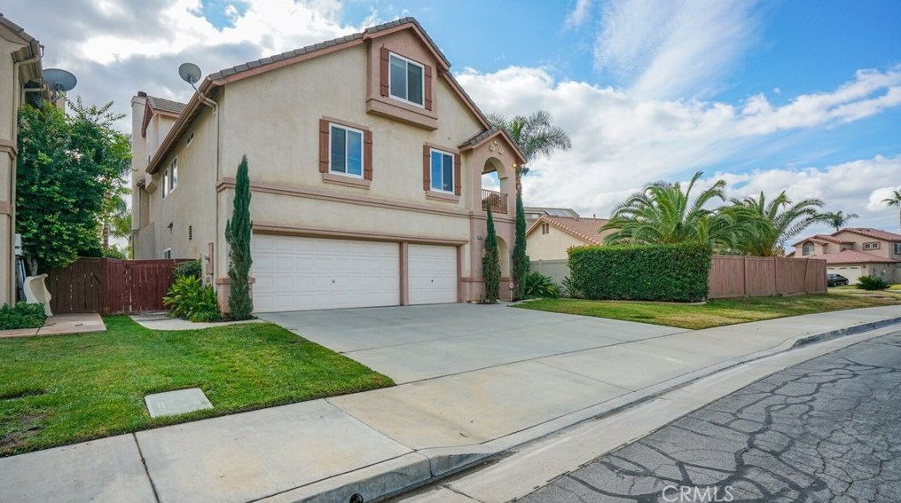 15615 Lucia Ln, Moreno Valley, CA 92551-2900