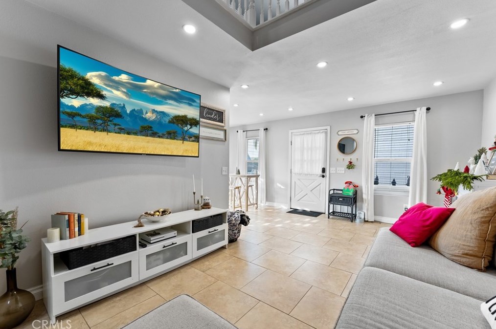 14606 Woodland Dr #5, Fontana, CA 92337