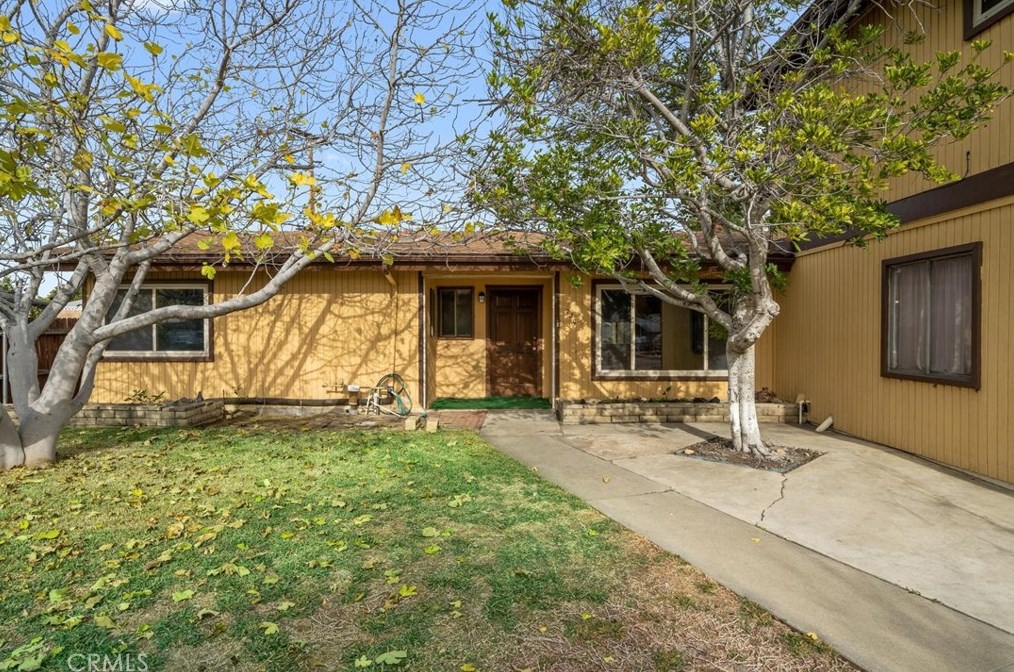 749 Moonstone Ct, Upland, CA 91786