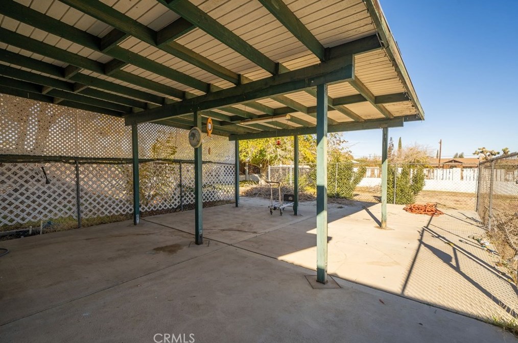 14854 Willow St, Hesperia CA  92345-2740 exterior