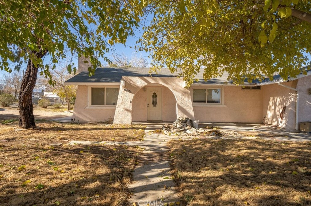 10156 Cottonwood Ave, Hesperia, CA 92345-2751