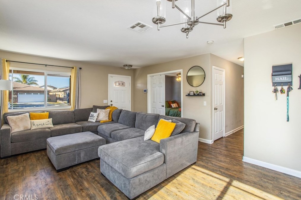 15612 Lariat Ln, Moreno Valley CA  92555-2950 exterior