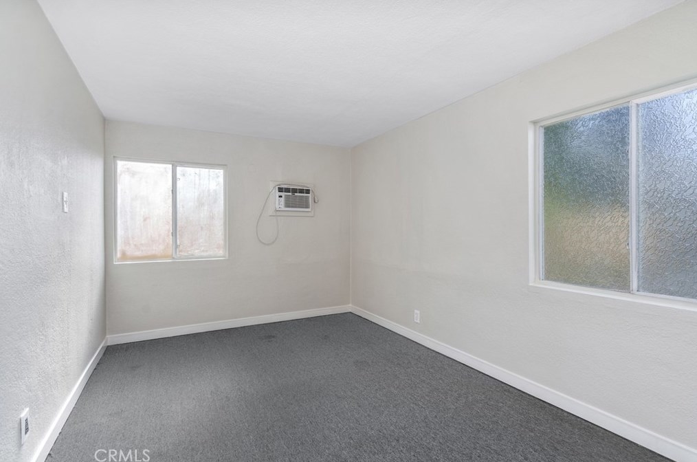 9515 Pace Ave, Los Angeles CA  90002-2117 exterior