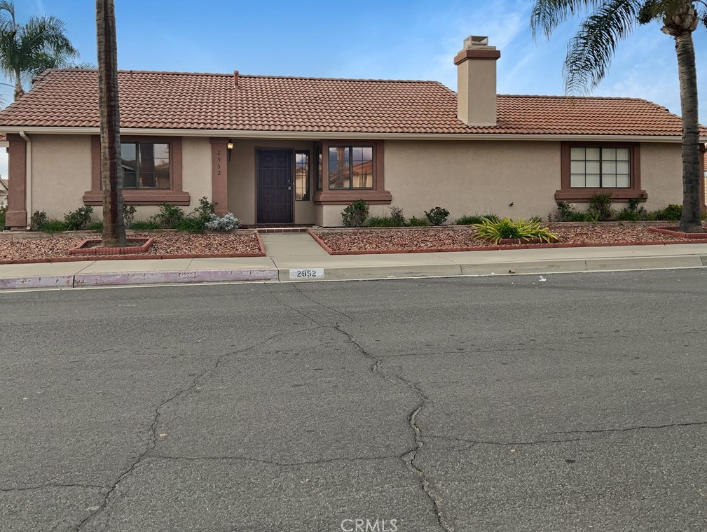 2952 La Habra Ave, Hemet, CA 92545-1549