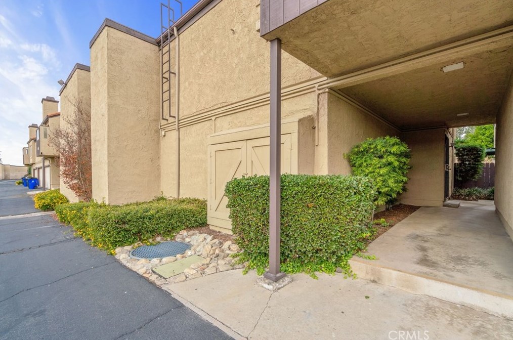 9423 Roundup Dr #g, Montclair, CA 91763